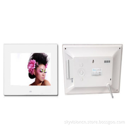 7-inch Digital Photo frame with Mirror Cover, Supports 1,080P, Easy to Fix on All Display Shelf